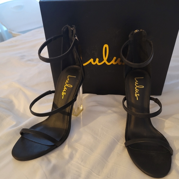 Isabella scrappy sandals.excellent Condition 4 Inches - Picture 4 of 8